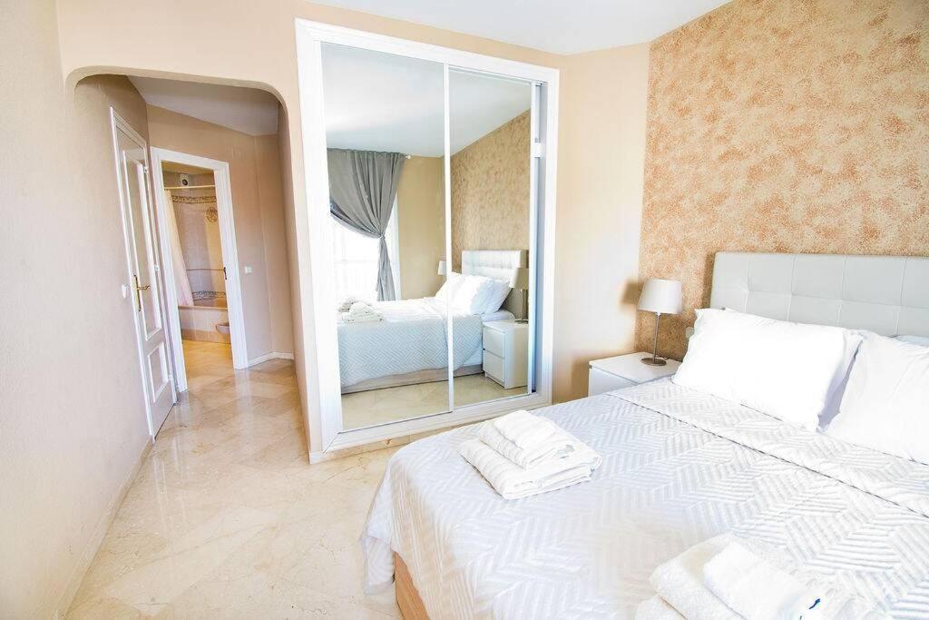 Spectacular Apartment In Matchroom Country Club ฟูเอนฮิโรลา ภายนอก รูปภาพ